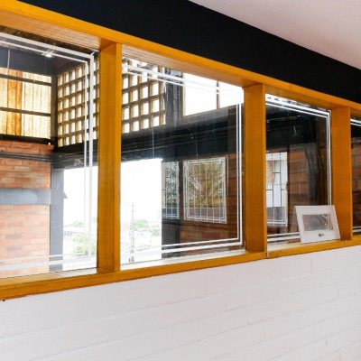 Galpão/Loja com 474m², 5 garagens, no bairro Serraria em São José