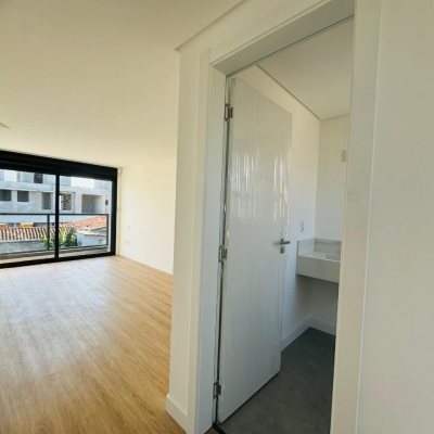 Casa Residencial com 122m², 3 quartos, 1 suíte, 1 garagem, no bairro Campeche em Florianópolis