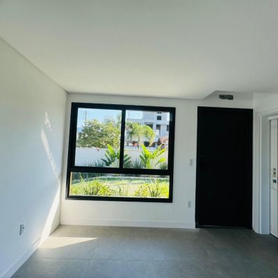 Casa Residencial com 122m², 3 quartos, 1 suíte, 1 garagem, no bairro Campeche em Florianópolis