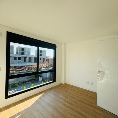 Casa Residencial com 122m², 3 quartos, 1 suíte, 1 garagem, no bairro Campeche em Florianópolis