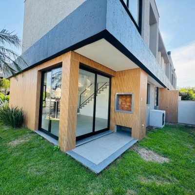 Casa Residencial com 122m², 3 quartos, 1 suíte, 1 garagem, no bairro Campeche em Florianópolis