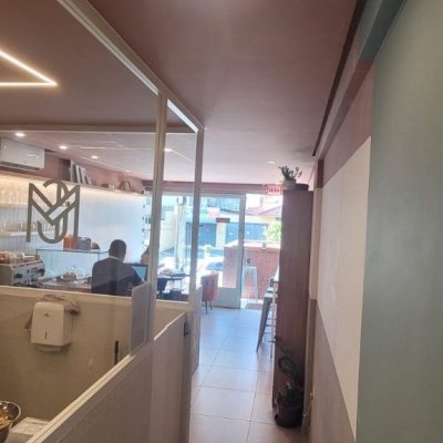 Loja com 44m², no bairro Trindade em Florianópolis