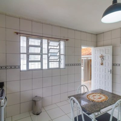 Casa Residencial com 75m², 3 quartos, 1 suíte, 4 garagens, no bairro Saco Dos Limões em Florianópolis