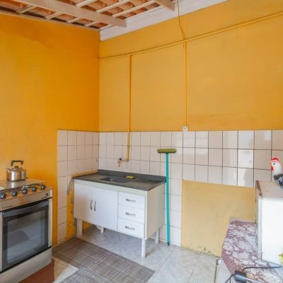 Casa Residencial com 75m², 3 quartos, 1 suíte, 4 garagens, no bairro Saco Dos Limões em Florianópolis