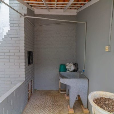 Casa Residencial com 75m², 3 quartos, 1 suíte, 4 garagens, no bairro Saco Dos Limões em Florianópolis