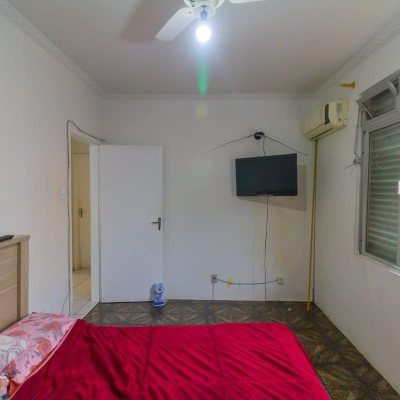 Casa Residencial com 75m², 3 quartos, 1 suíte, 4 garagens, no bairro Saco Dos Limões em Florianópolis