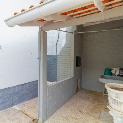 Casa Residencial com 75m², 3 quartos, 1 suíte, 4 garagens, no bairro Saco Dos Limões em Florianópolis