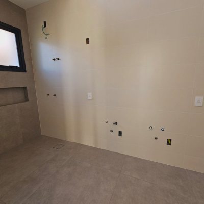 Casa em Condomínio com 322m², 4 quartos, 4 suítes, 2 garagens, no bairro Ribeirão Da Ilha em Florianópolis