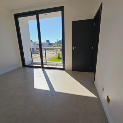 Casa em Condomínio com 322m², 4 quartos, 4 suítes, 2 garagens, no bairro Ribeirão Da Ilha em Florianópolis