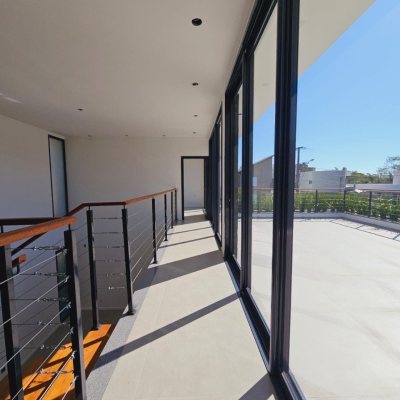 Casa em Condomínio com 322m², 4 quartos, 4 suítes, 2 garagens, no bairro Ribeirão Da Ilha em Florianópolis