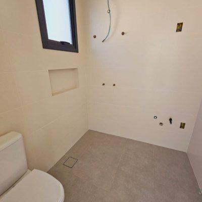 Casa em Condomínio com 322m², 4 quartos, 4 suítes, 2 garagens, no bairro Ribeirão Da Ilha em Florianópolis