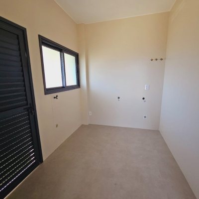 Casa em Condomínio com 322m², 4 quartos, 4 suítes, 2 garagens, no bairro Ribeirão Da Ilha em Florianópolis