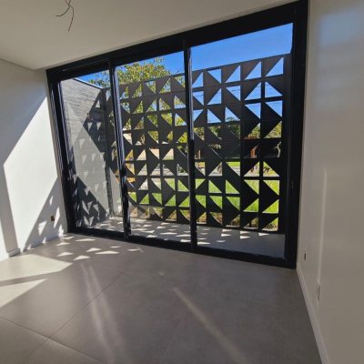 Casa em Condomínio com 322m², 4 quartos, 4 suítes, 2 garagens, no bairro Ribeirão Da Ilha em Florianópolis