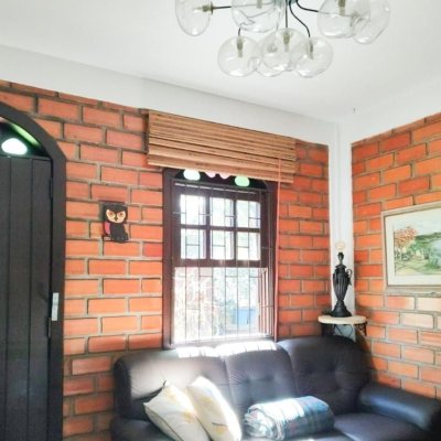 Casa Residencial com 200m², 5 quartos (sendo 1 suíte), 3 garagens, no bairro Lagoa Da Conceição em Florianópolis