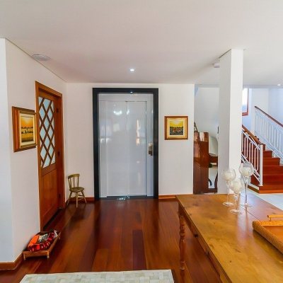 Casa Residencial com 522m², 4 quartos, 3 suítes, 4 garagens, no bairro Itacorubi em Florianópolis