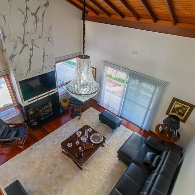 Casa Residencial com 522m², 4 quartos, 3 suítes, 4 garagens, no bairro Itacorubi em Florianópolis