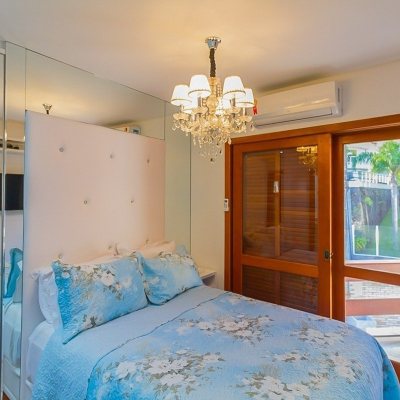 Casa Residencial com 522m², 4 quartos, 3 suítes, 4 garagens, no bairro Itacorubi em Florianópolis