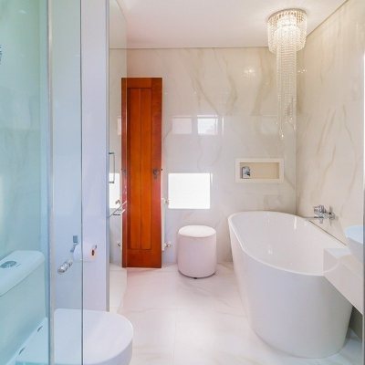 Casa Residencial com 522m², 4 quartos, 3 suítes, 4 garagens, no bairro Itacorubi em Florianópolis