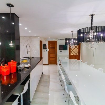 Casa Residencial com 522m², 4 quartos, 3 suítes, 4 garagens, no bairro Itacorubi em Florianópolis