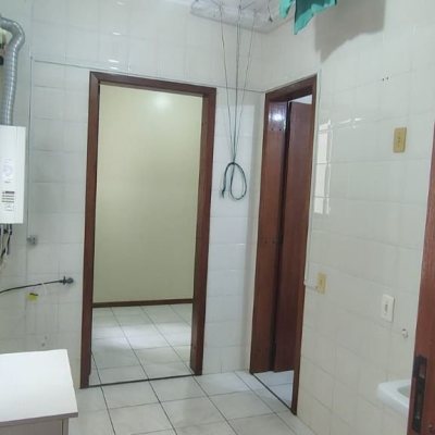 Apartamentos com 134m², 3 quartos (sendo 1 suíte), 1 garagem, no bairro Agronômica em Florianópolis