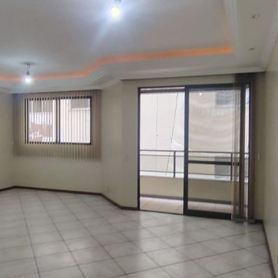 Apartamentos com 134m², 3 quartos (sendo 1 suíte), 1 garagem, no bairro Agronômica em Florianópolis