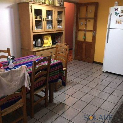 Casa Residencial com 390m², 6 quartos, 1 suíte, 10 garagens, no bairro Campeche em Florianópolis