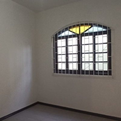 Casa Residencial com 170m², 4 quartos, 2 suítes, 3 garagens, no bairro Pantanal em Florianópolis