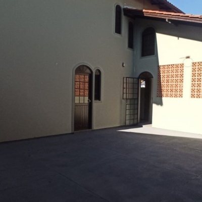 Casa Residencial com 170m², 4 quartos, 2 suítes, 3 garagens, no bairro Pantanal em Florianópolis