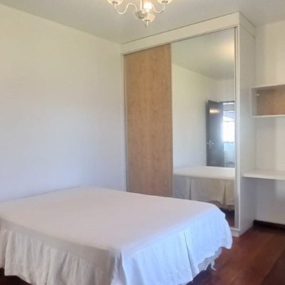 Casa Residencial com 170m², 4 quartos, 2 suítes, 3 garagens, no bairro Pantanal em Florianópolis