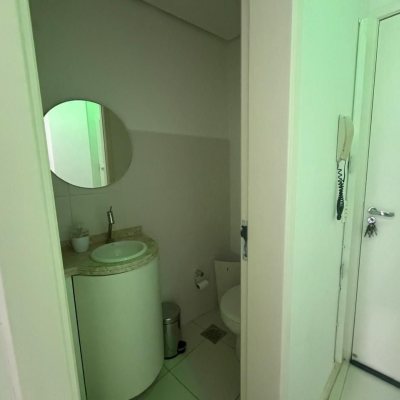 Sala com 37m², 1 garagem, no bairro Córrego Grande em Florianópolis