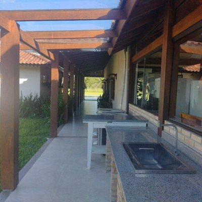 Terreno Comercial/Residencial com 35000m², no bairro Ratones em Florianópolis