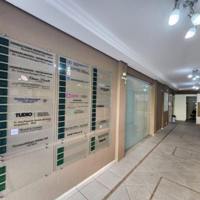 Sala com 24m², no bairro Trindade em Florianópolis