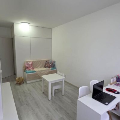 Sala com 23m², no bairro Trindade em Florianópolis