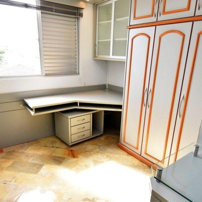 Apartamentos com 143m², 4 quartos, 1 suíte, 3 garagens, no bairro Balneário em Florianópolis