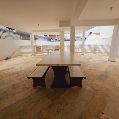 Apartamentos com 143m², 4 quartos, 1 suíte, 3 garagens, no bairro Balneário em Florianópolis