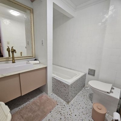 Apartamentos com 99m², 3 quartos, no bairro Centro em Florianópolis