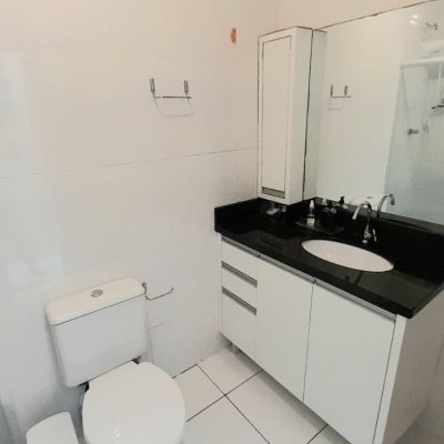 Casa Residencial com 93m², 3 quartos, 2 garagens, no bairro Trindade em Florianópolis