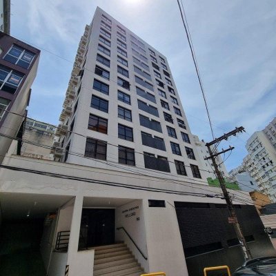 Sala com 32m², no bairro Centro em Florianópolis