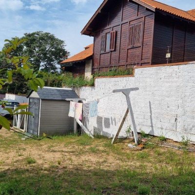 Casa Residencial com 100m², 3 quartos, no bairro Ingleses do Rio Vermelho em Florianópolis