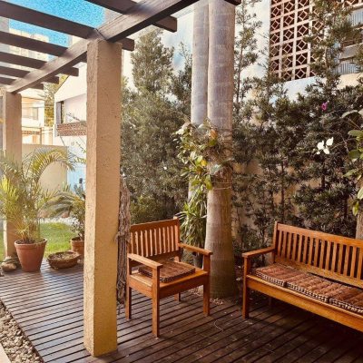 Casa Residencial com 165m², 3 quartos, 3 suítes, 3 garagens, no bairro Estreito em Florianópolis