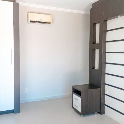 Cobertura com 205m², 3 quartos, 1 suíte, 2 garagens, no bairro Ingleses em Florianópolis