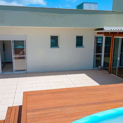 Cobertura com 205m², 3 quartos, 1 suíte, 2 garagens, no bairro Ingleses em Florianópolis