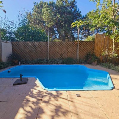 Casa Residencial com 209m², 4 quartos, 1 suíte, 4 garagens, no bairro Campeche em Florianópolis