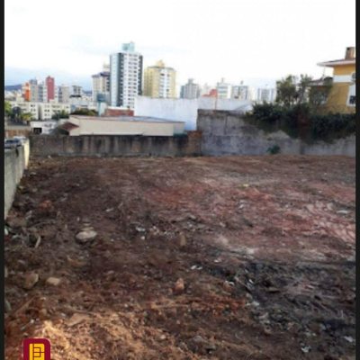 Terreno Comercial/Residencial com 540m², no bairro Campinas em São José