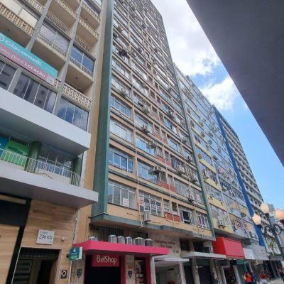 Sala com 102m², no bairro Centro em Florianópolis