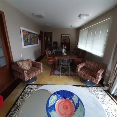 Cobertura com 514m², 4 quartos, 2 suítes, 3 garagens, no bairro Centro em Florianópolis