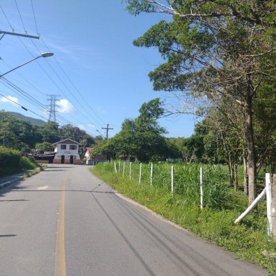 Terrenos Residenciais com 6394m², no bairro Ratones em Florianópolis