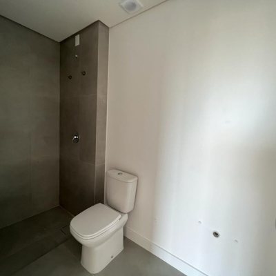 Loft com 42m², 1 quarto, 1 suíte, 1 garagem, no bairro Novo Campeche em Florianópolis