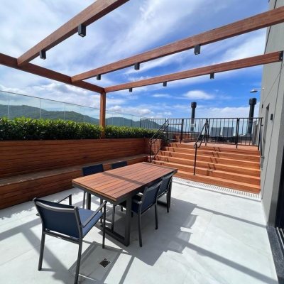 Loft com 42m², 1 quarto, 1 suíte, 1 garagem, no bairro Novo Campeche em Florianópolis