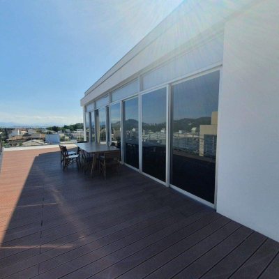 Sala com 100m², 4 garagens, no bairro Saco Grande em Florianópolis